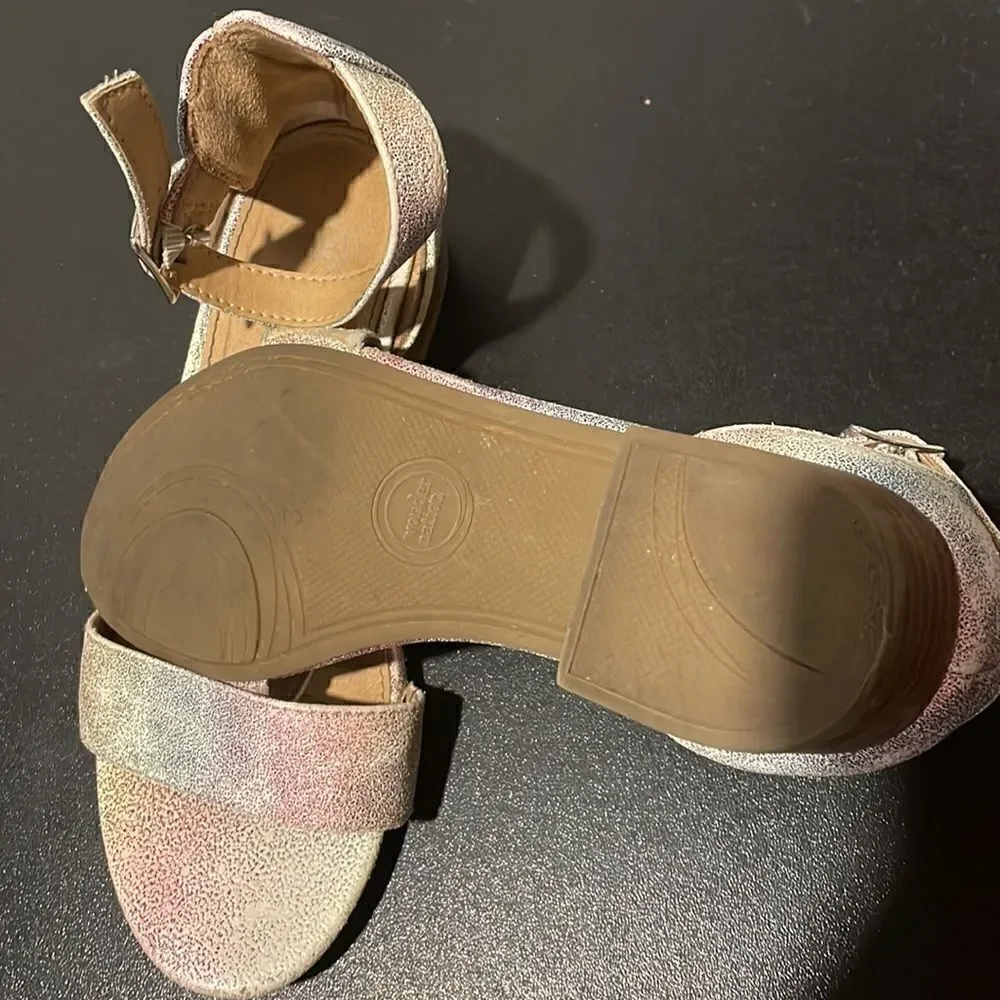 Girls Wonder Nation gradient sandals